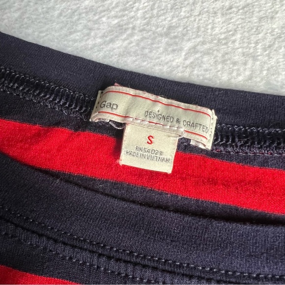 Gap Sz S Red Striped T-Shirt Long Sleeve - Picture 6 of 7